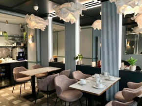Отель Amadeus Hotel  Париж